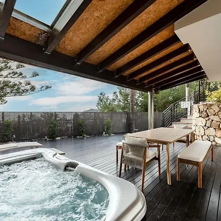 Exclusive With Sea View Near Center Holiday home *